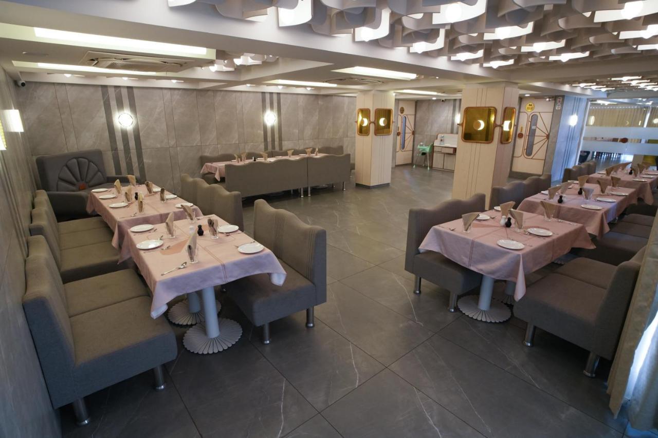 אחמדאבאד Rds Hotel מראה חיצוני תמונה