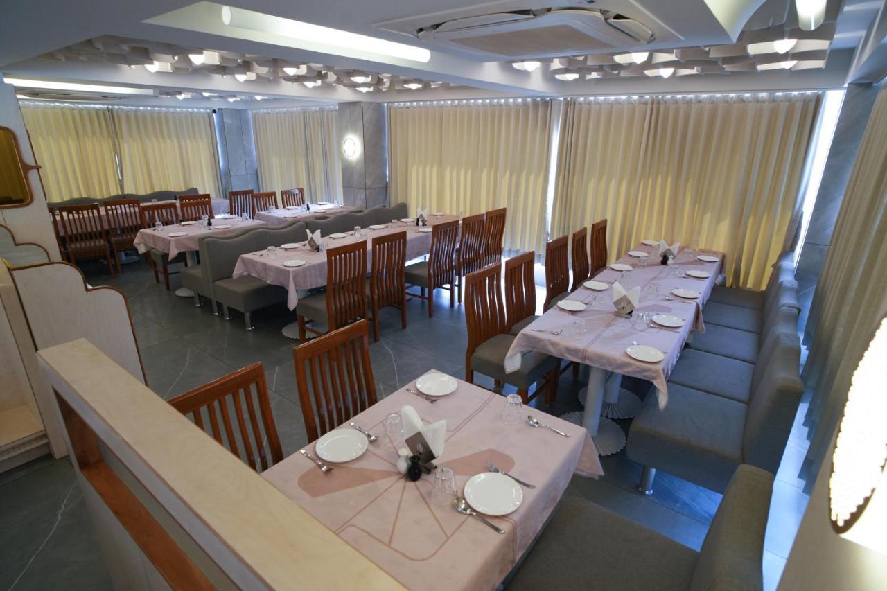 אחמדאבאד Rds Hotel מראה חיצוני תמונה
